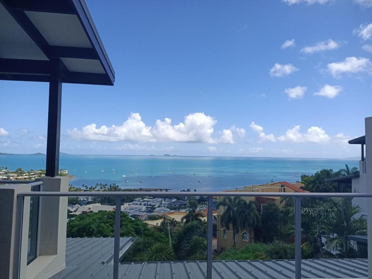 Whitsunday Reflections Aparthotel Airlie Beach Exterior photo