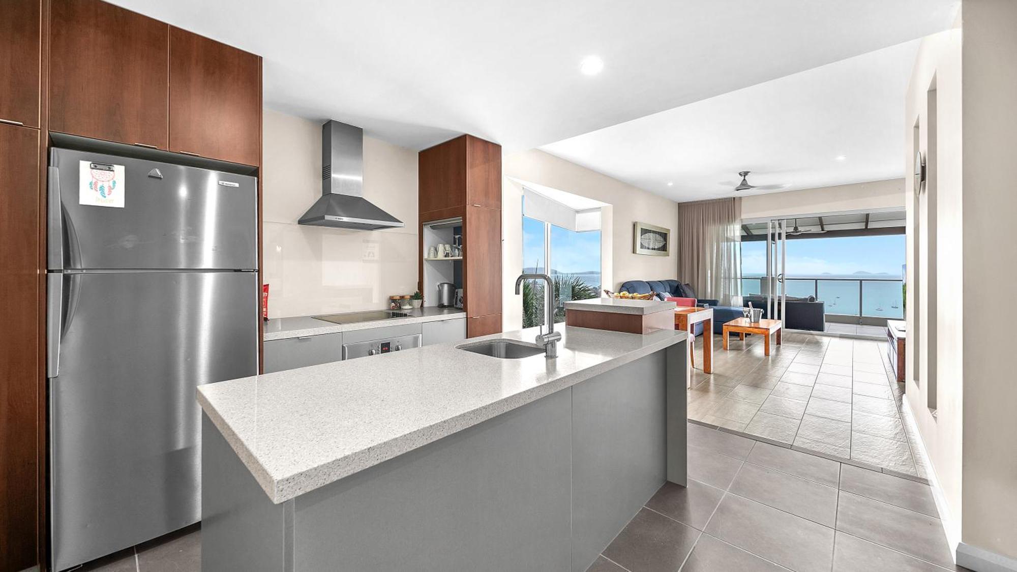 Whitsunday Reflections Aparthotel Airlie Beach Exterior photo
