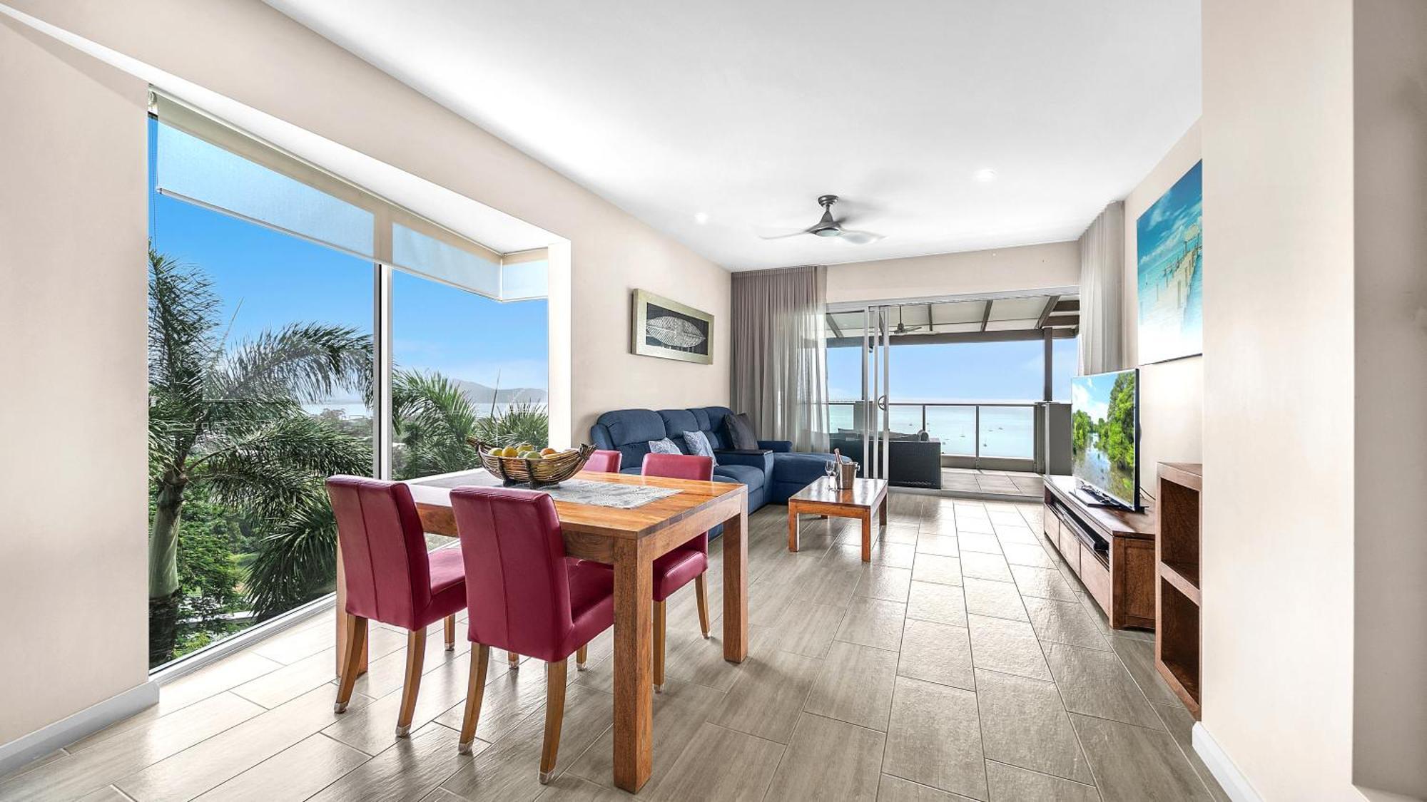 Whitsunday Reflections Aparthotel Airlie Beach Exterior photo