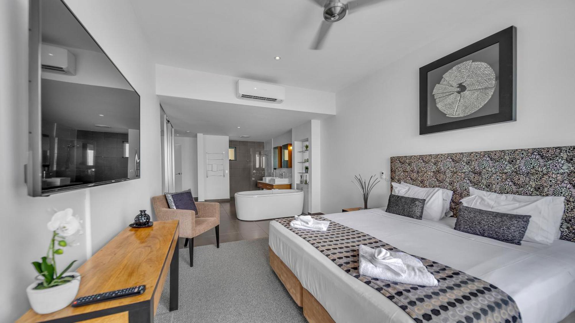 Whitsunday Reflections Aparthotel Airlie Beach Exterior photo