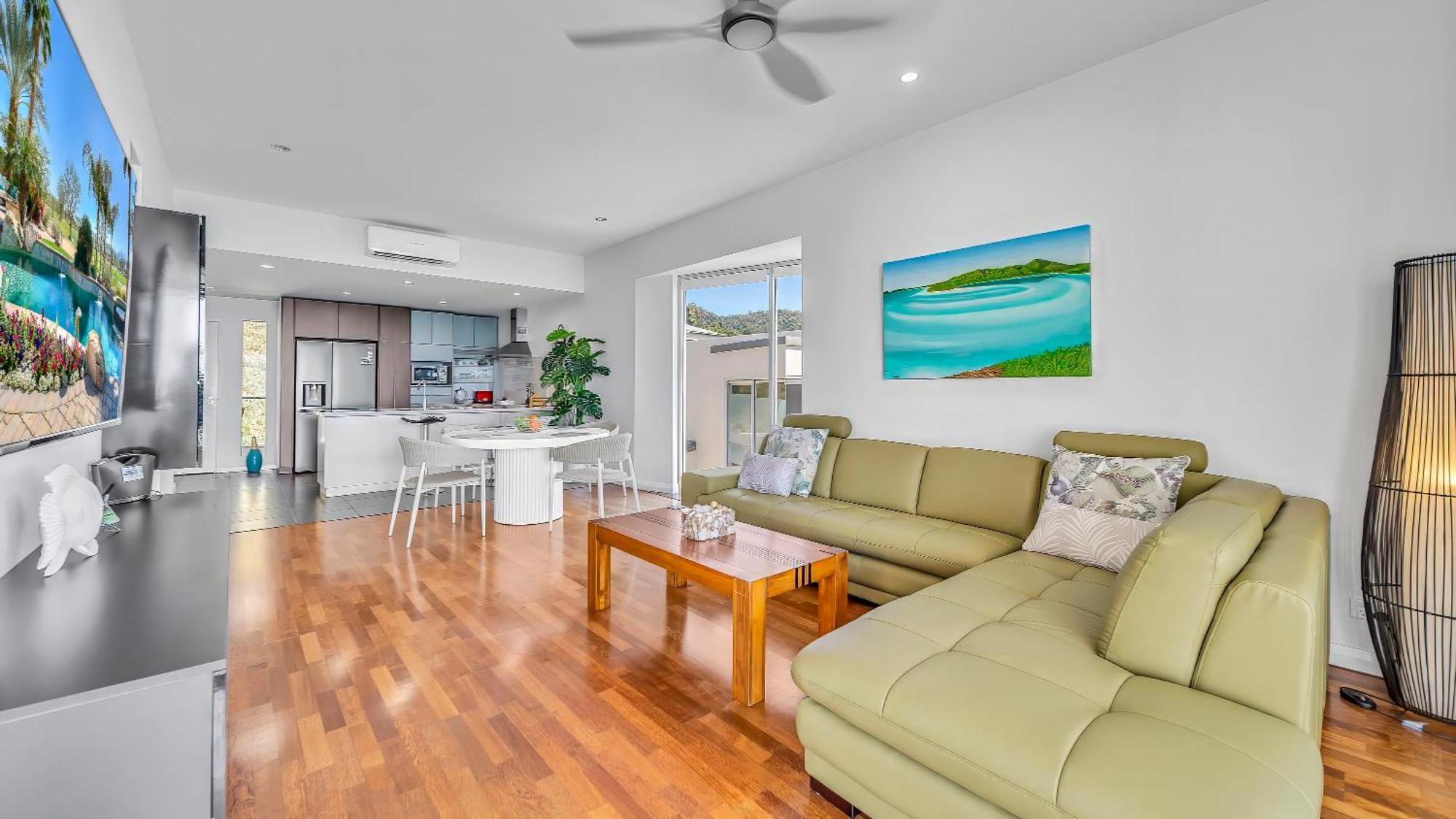 Whitsunday Reflections Aparthotel Airlie Beach Exterior photo