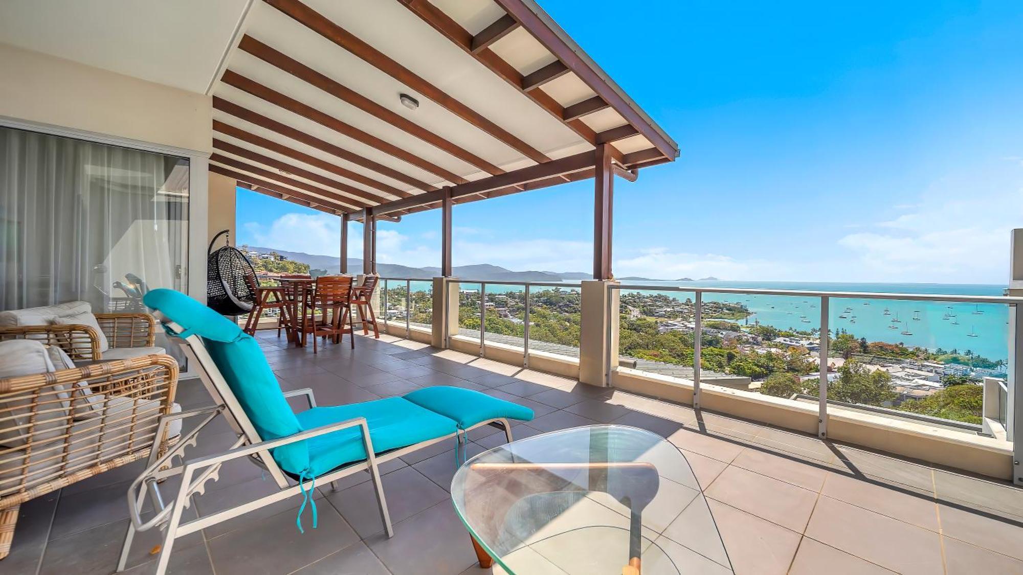 Whitsunday Reflections Aparthotel Airlie Beach Exterior photo
