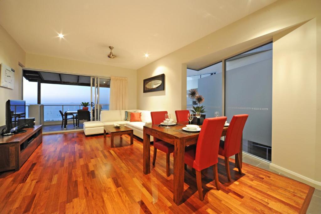 Whitsunday Reflections Aparthotel Airlie Beach Room photo