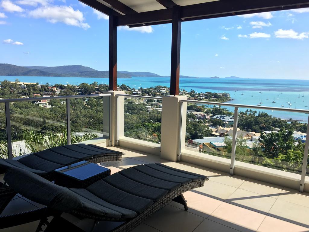 Whitsunday Reflections Aparthotel Airlie Beach Exterior photo