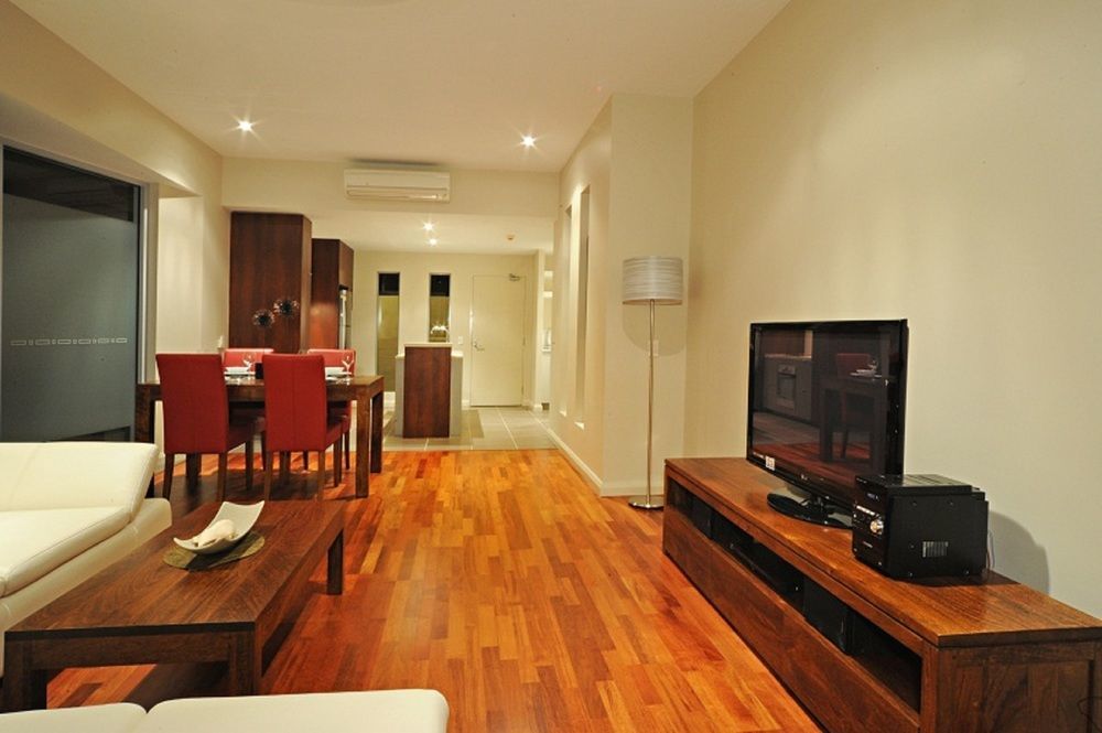Whitsunday Reflections Aparthotel Airlie Beach Exterior photo